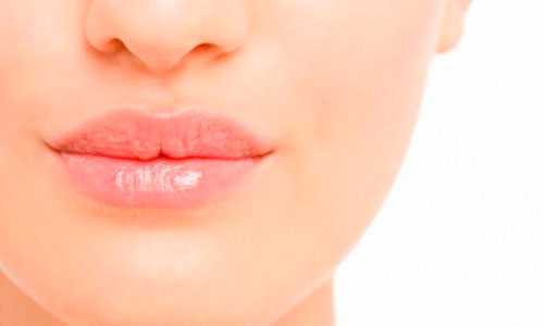 Уход за губами Причины и ежедневный уход за губами